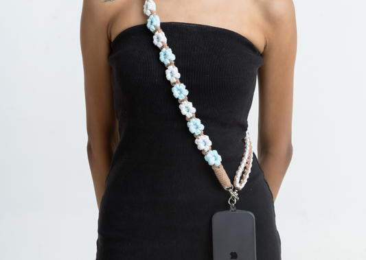 How to Match Phone Chains with Your Daily Outfits