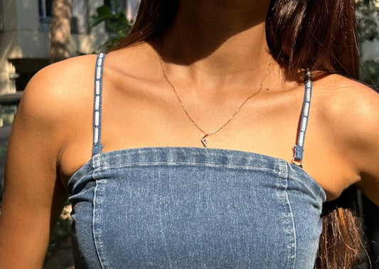 What Are the Advantages of Using Transparent Bra Straps?